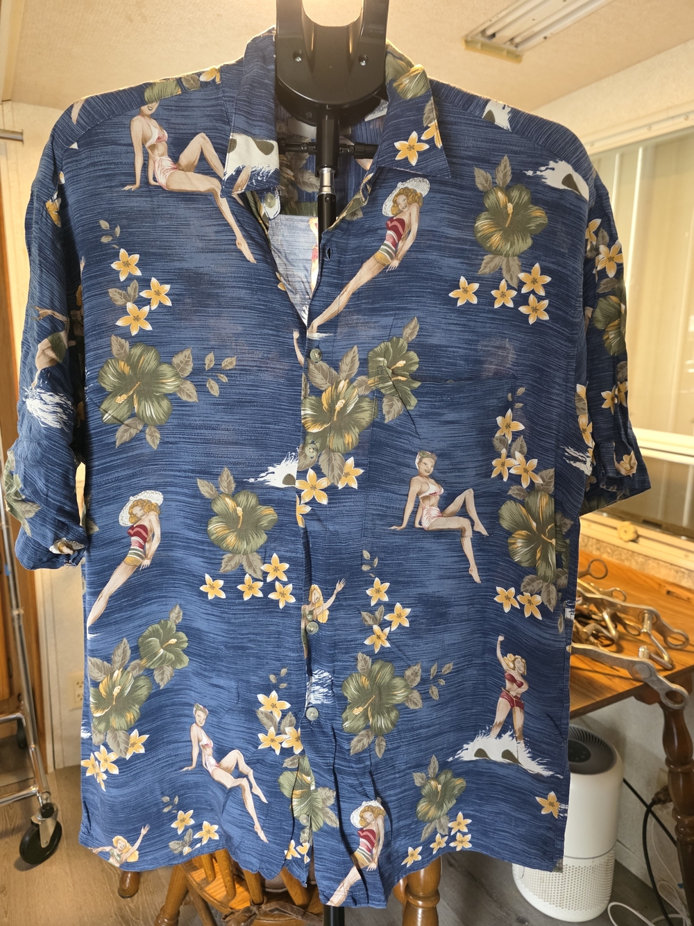 Tropical Pin-Up Print Short Sleeve Shirt